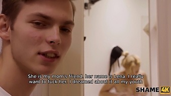 College Student Gets Fucked By Stepmom'S Friend In Bathroom